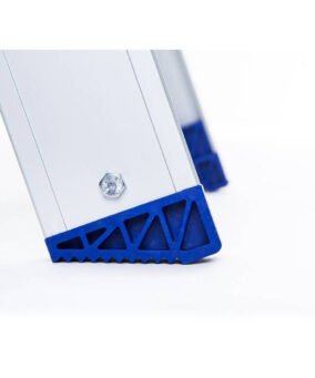 Detailfoto van eurostairs bordestrap ingezoomd op de poten/voeten